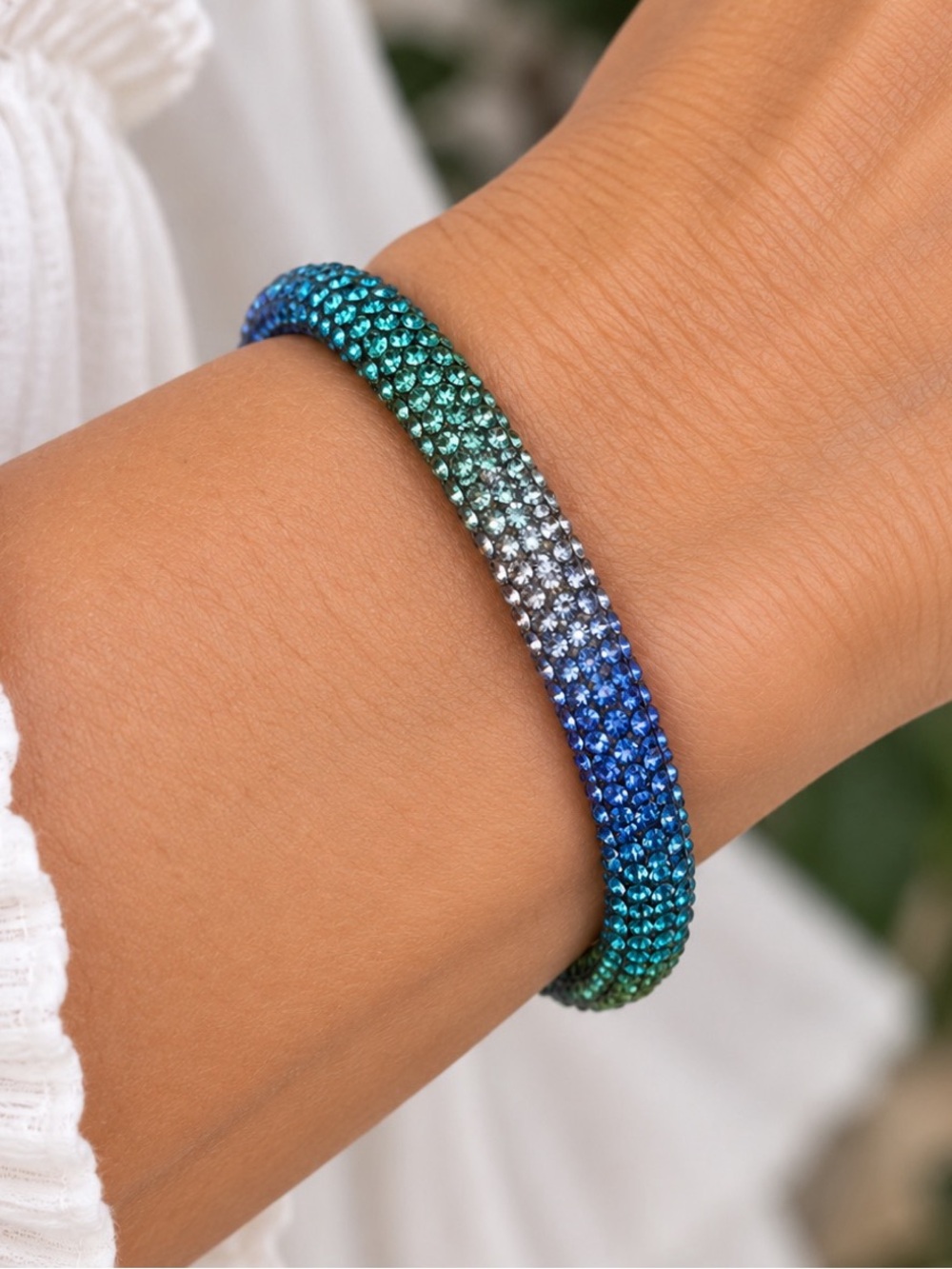 Blue rhinestone rope bracelet with extender